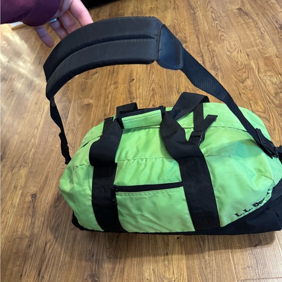 L.L. Bean adventure duffle medium - Picture 5 of 9